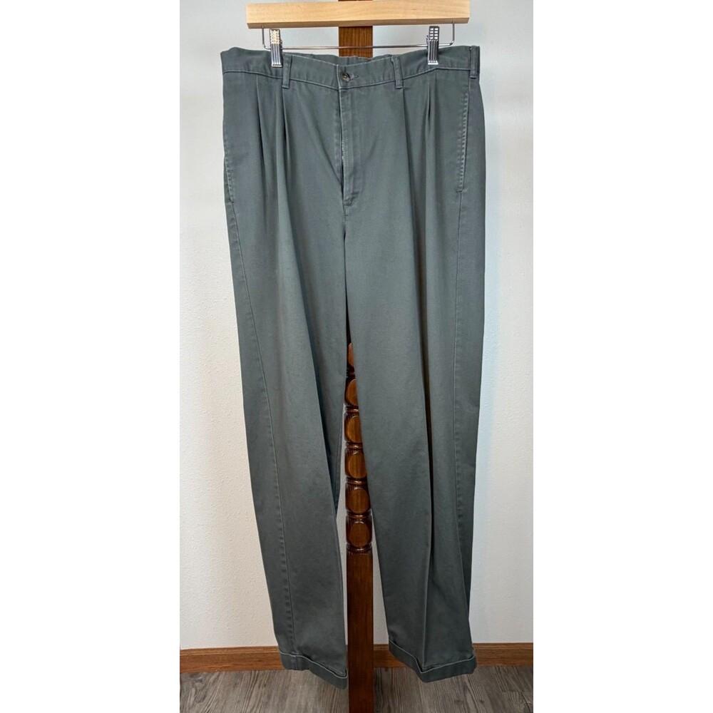 Geoffrey Beene Men’s Chino Pants 33x32 Gray Pleated Front 100% Cotton Slacks